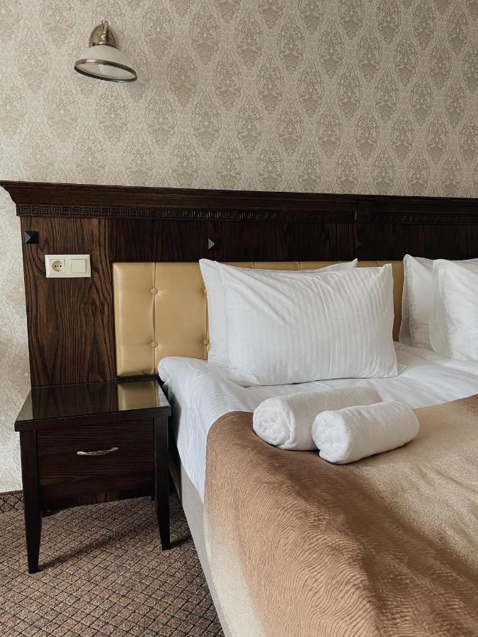 Hotel Gentleman Тернополь Экстерьер фото