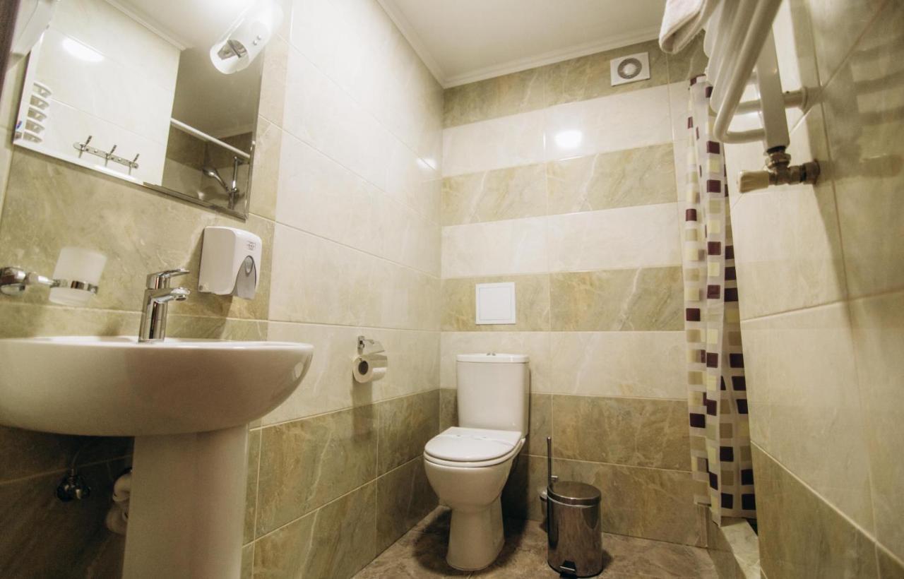 Hotel Gentleman Тернополь Экстерьер фото