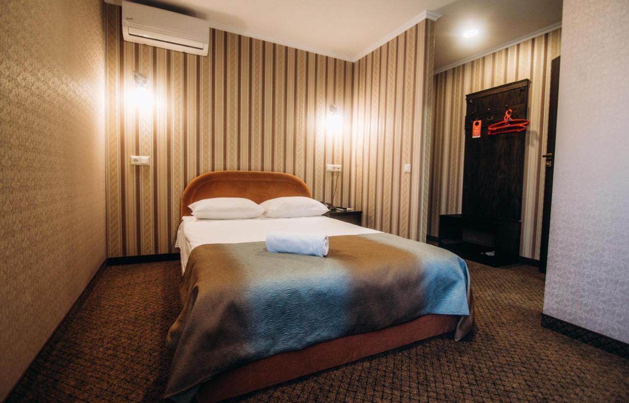 Hotel Gentleman Тернополь Экстерьер фото