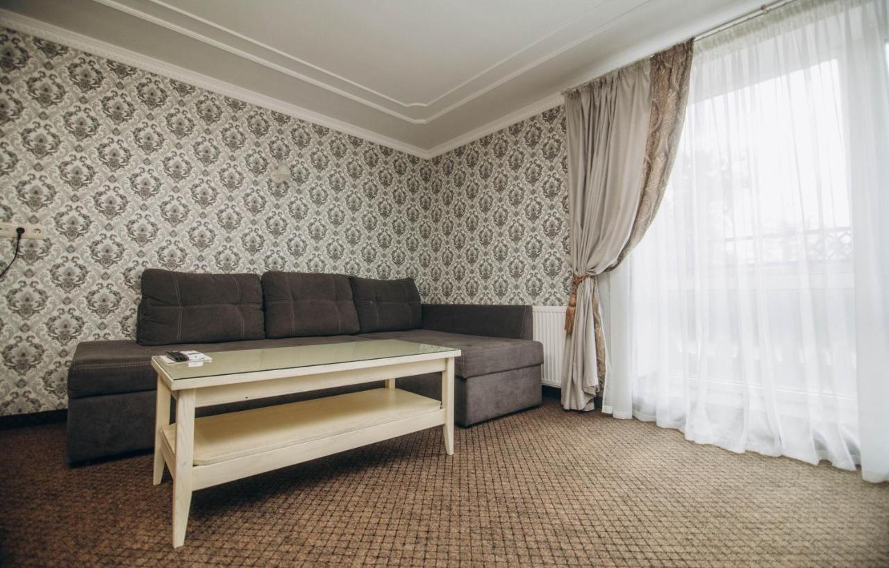 Hotel Gentleman Тернополь Экстерьер фото
