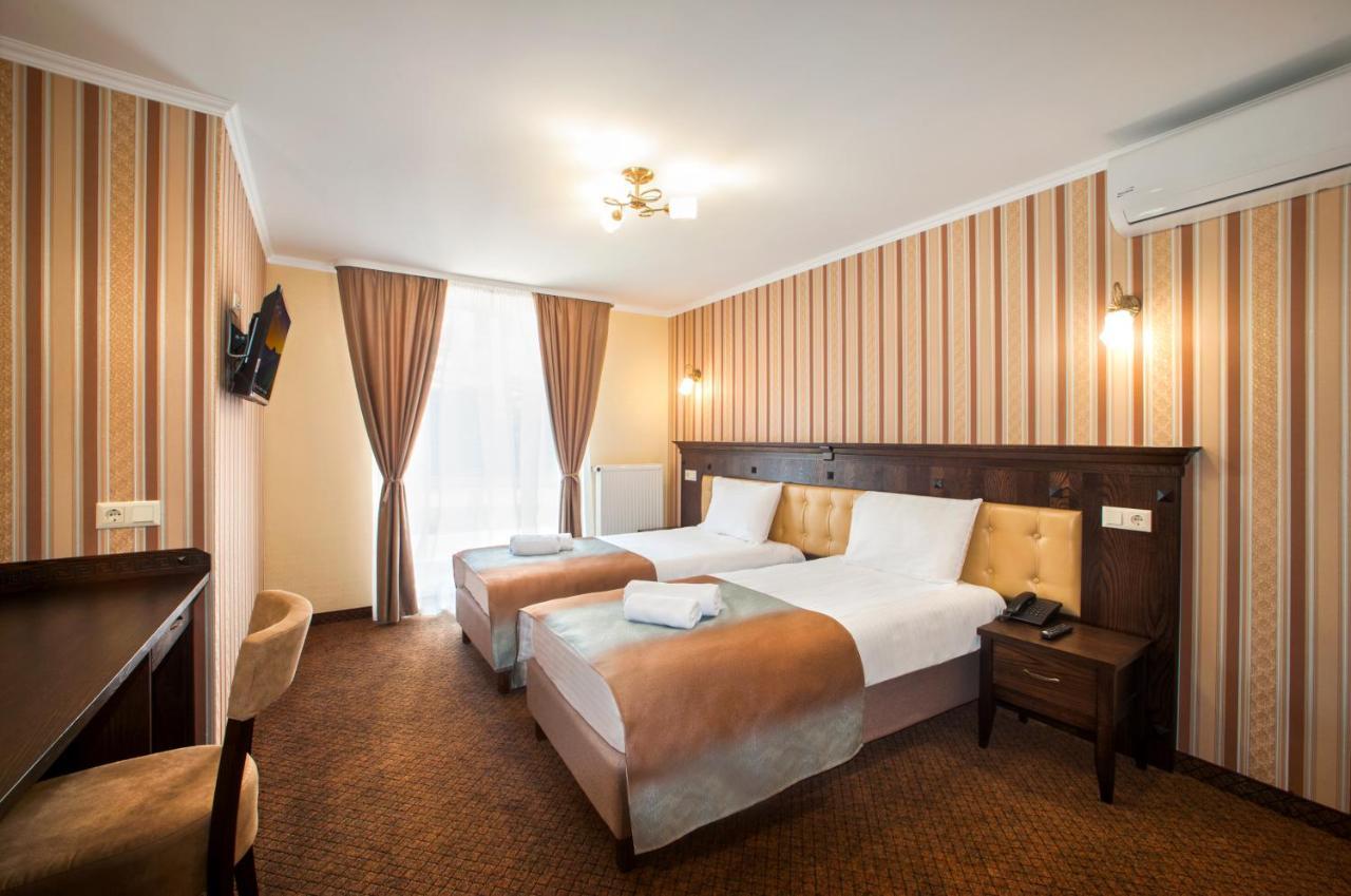 Hotel Gentleman Тернополь Экстерьер фото