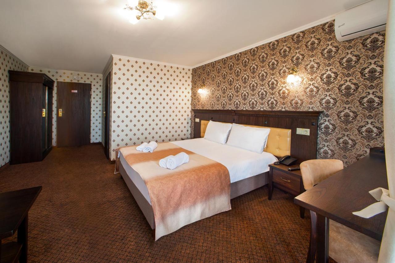 Hotel Gentleman Тернополь Экстерьер фото