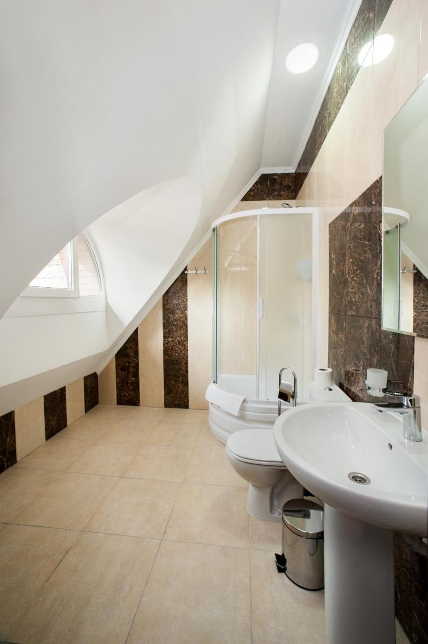Hotel Gentleman Тернополь Экстерьер фото