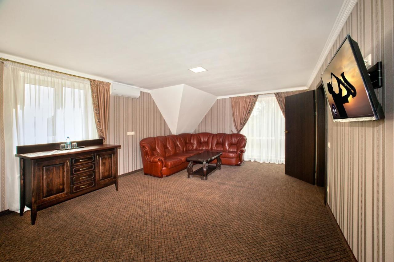 Hotel Gentleman Тернополь Экстерьер фото