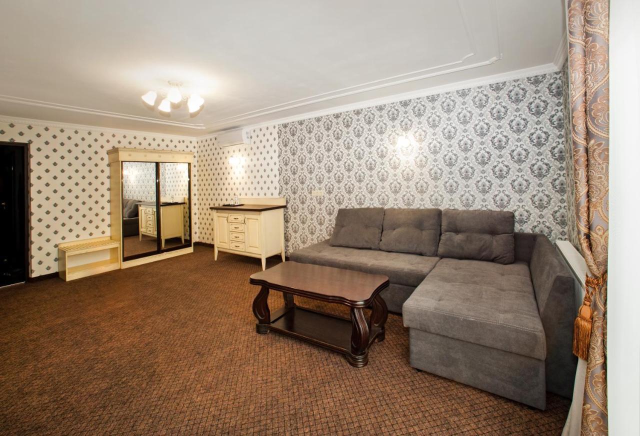 Hotel Gentleman Тернополь Экстерьер фото